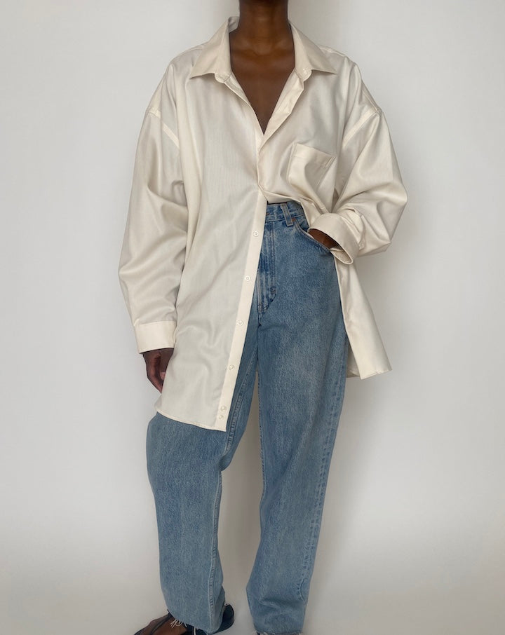 VINTAGE OVERSIZED CREAM BUTTON-DOWN SHIRT 3911