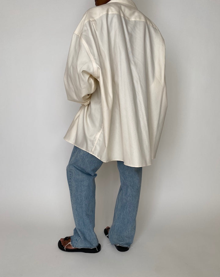 VINTAGE OVERSIZED CREAM BUTTON-DOWN SHIRT 3911