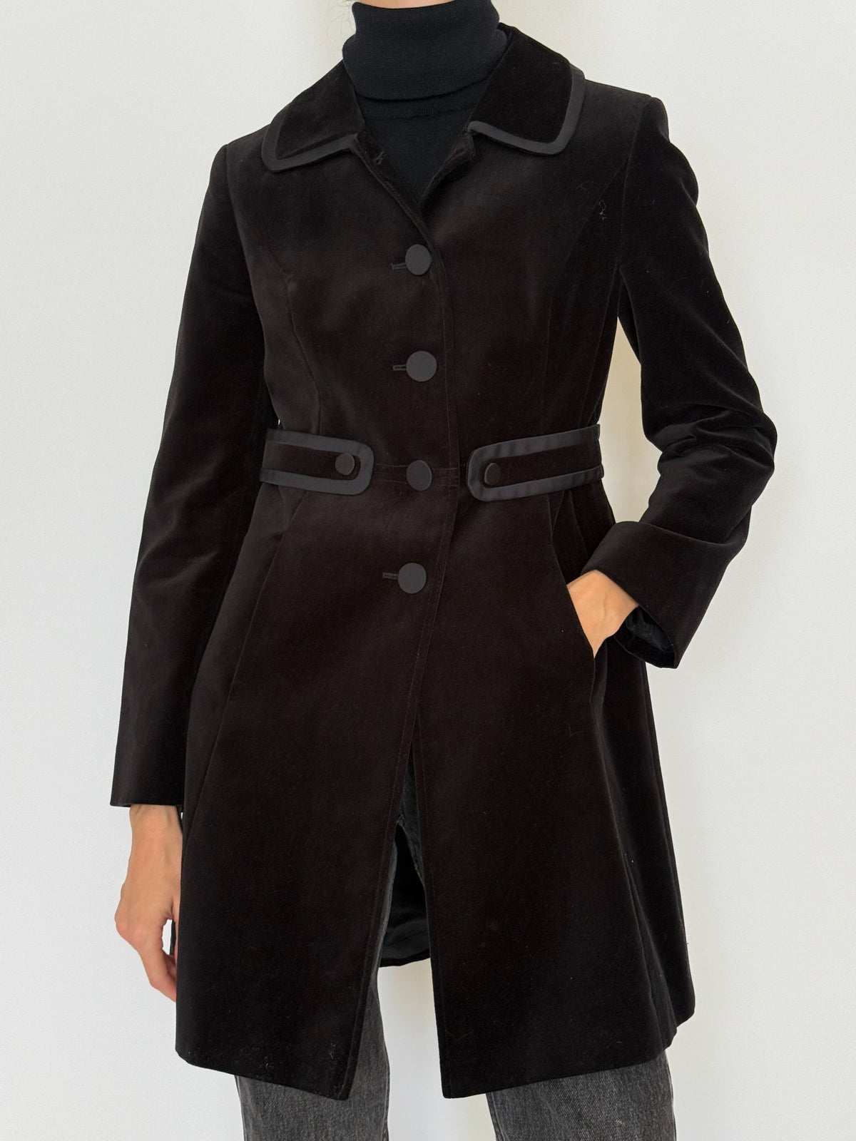 Vintage black velvet tailored coat 8453