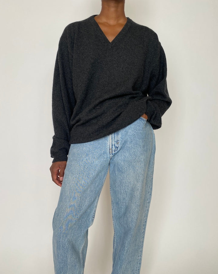 VINTAGE OVERSIZED DARK GREY CASHMERE SWEATER-V-NECK 3915