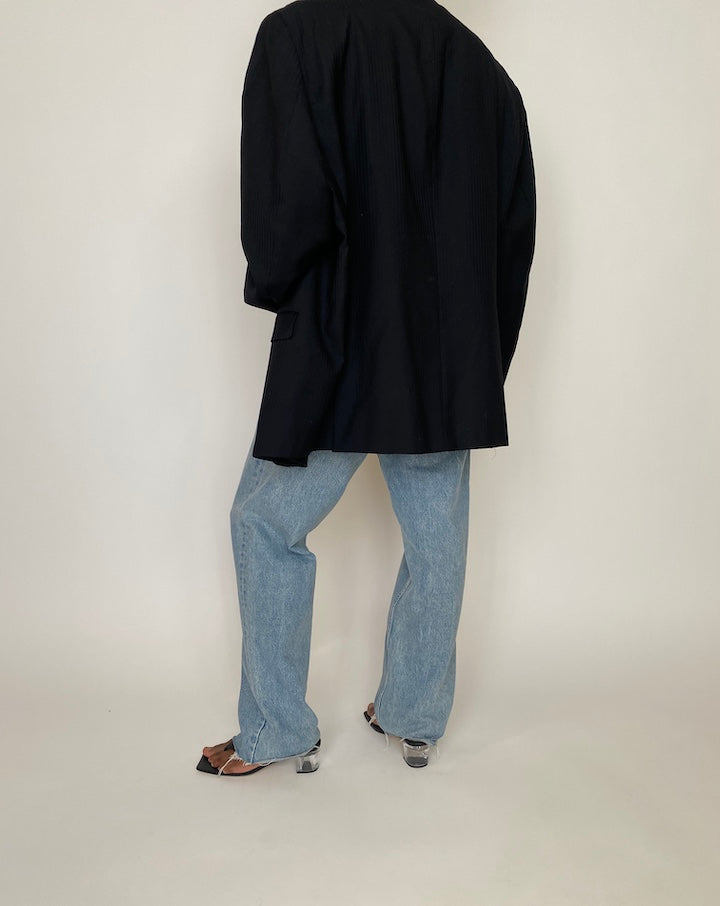 VINTAGE OVERSIZED BLACK STRIPED BLAZER 3933