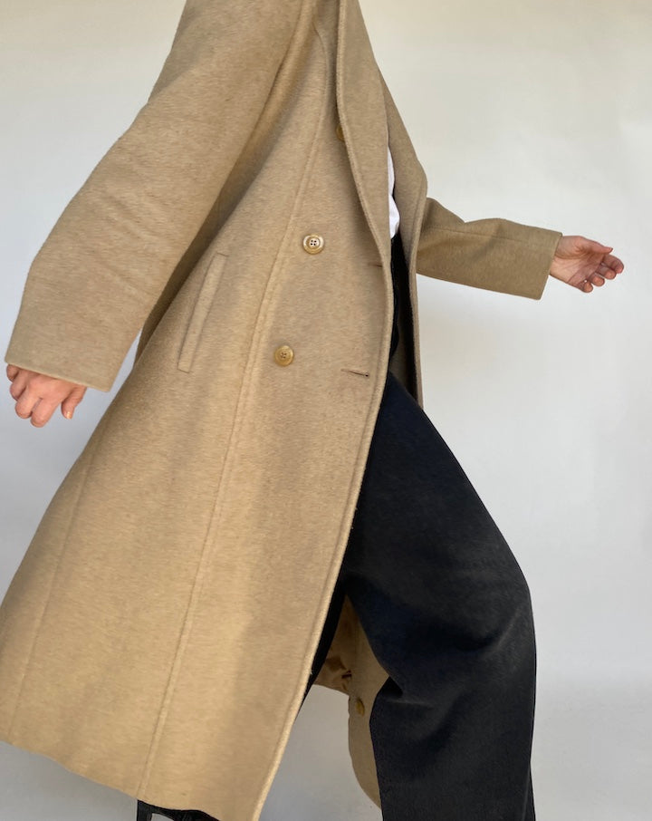 VINTAGE LONG BEIGE COAT 433