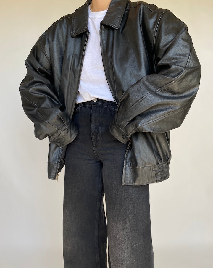 VINTAGE OVERSIZED BLACK LEATHER JACKET 434