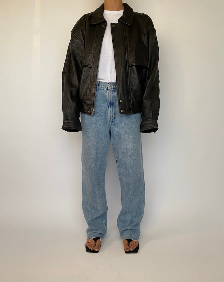 VINTAGE OVERSIZED BLACK LEATHER JACKET 2489