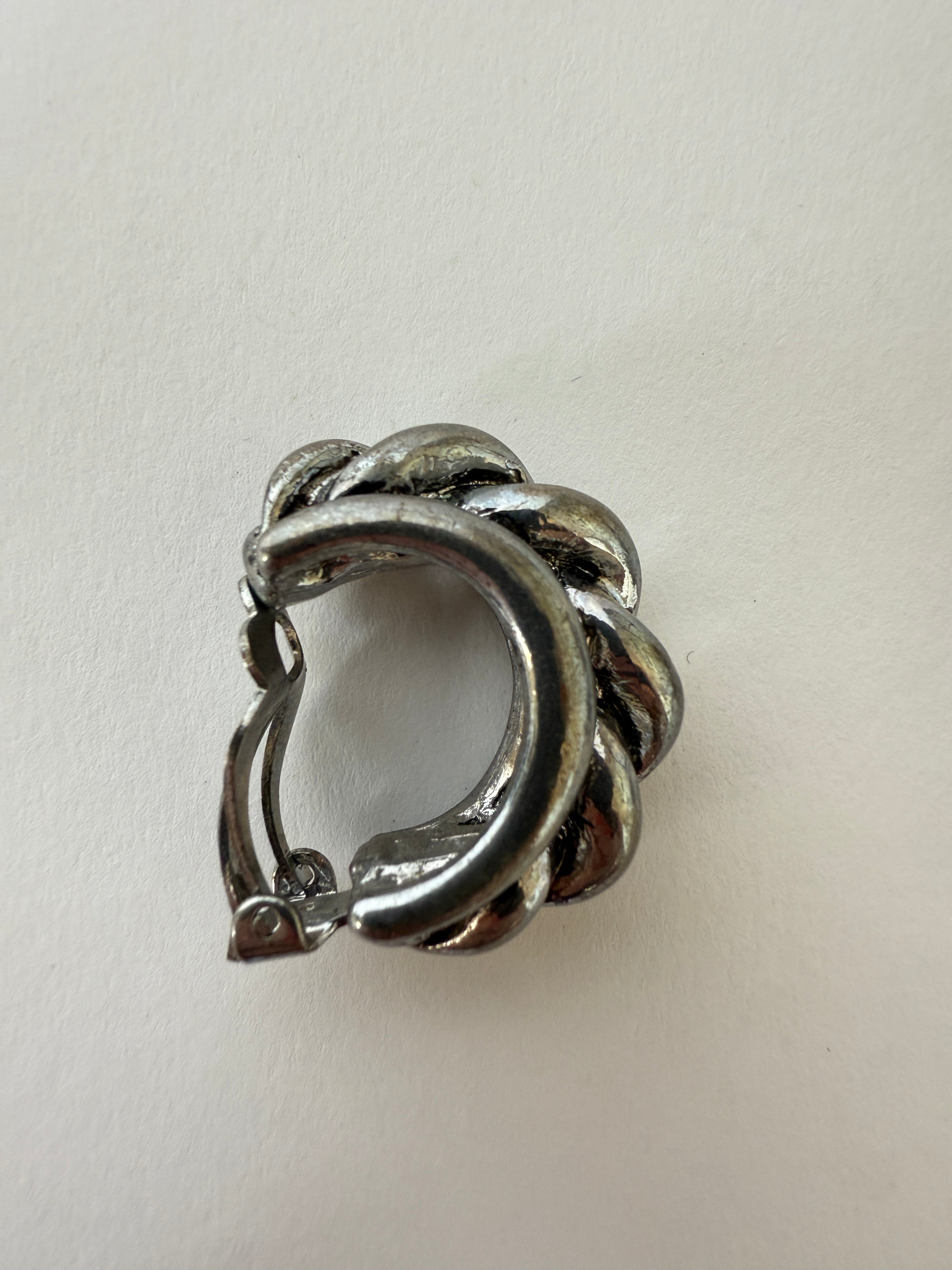 VINTAGE CHUNKY CHAIN HOOP EARRINGS