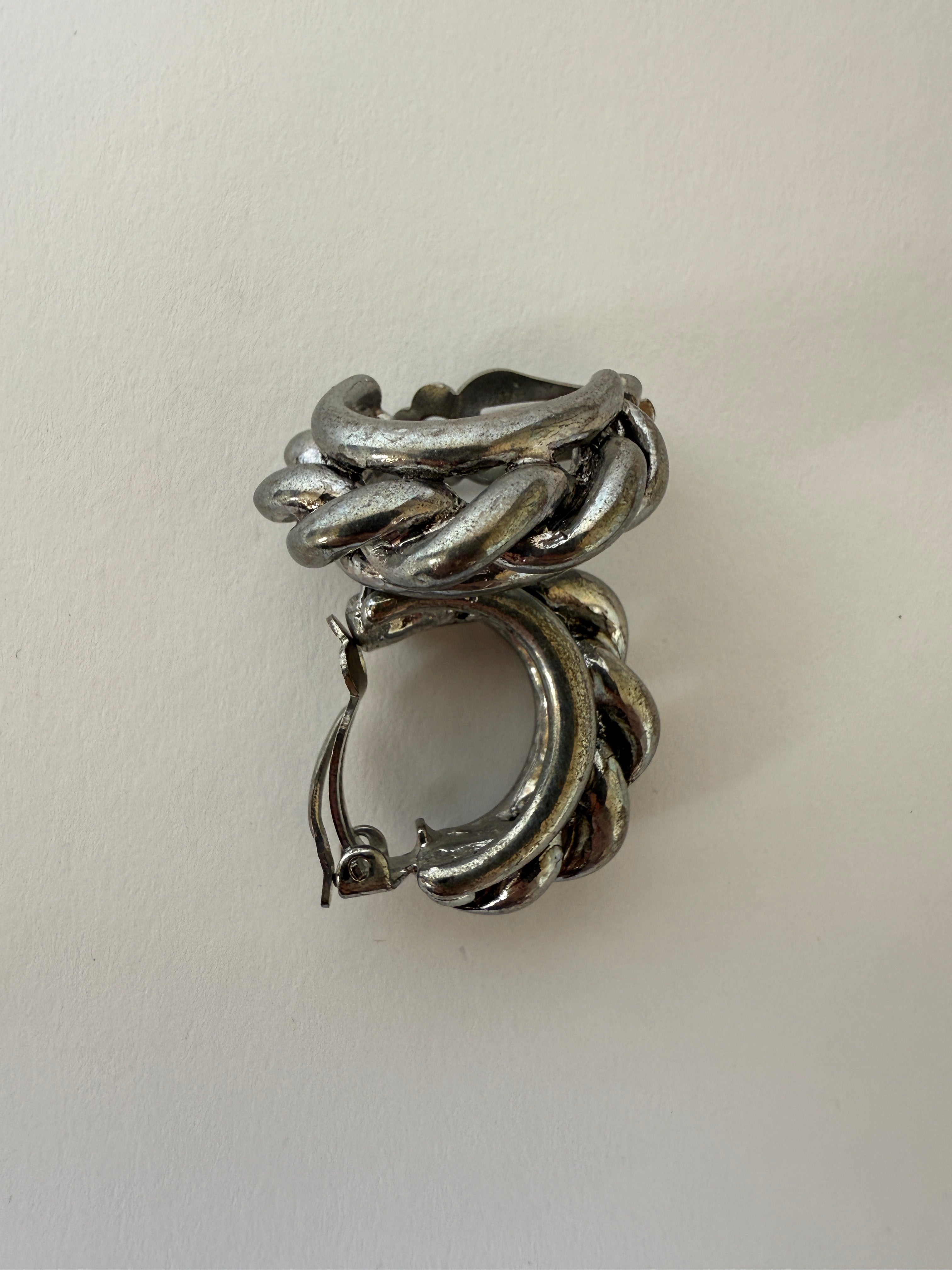 VINTAGE CHUNKY CHAIN HOOP EARRINGS