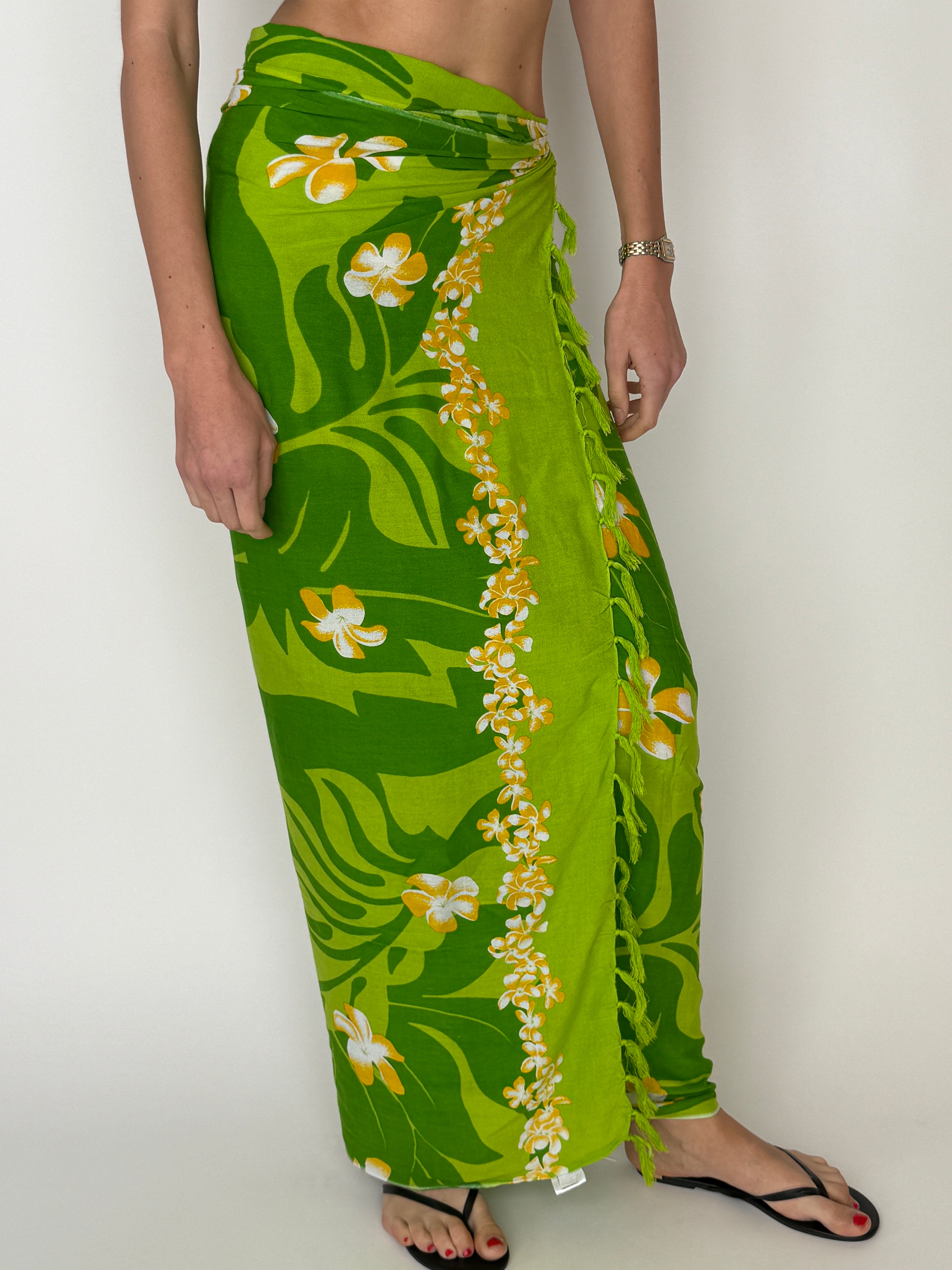 Vintage green sarong floral print detail