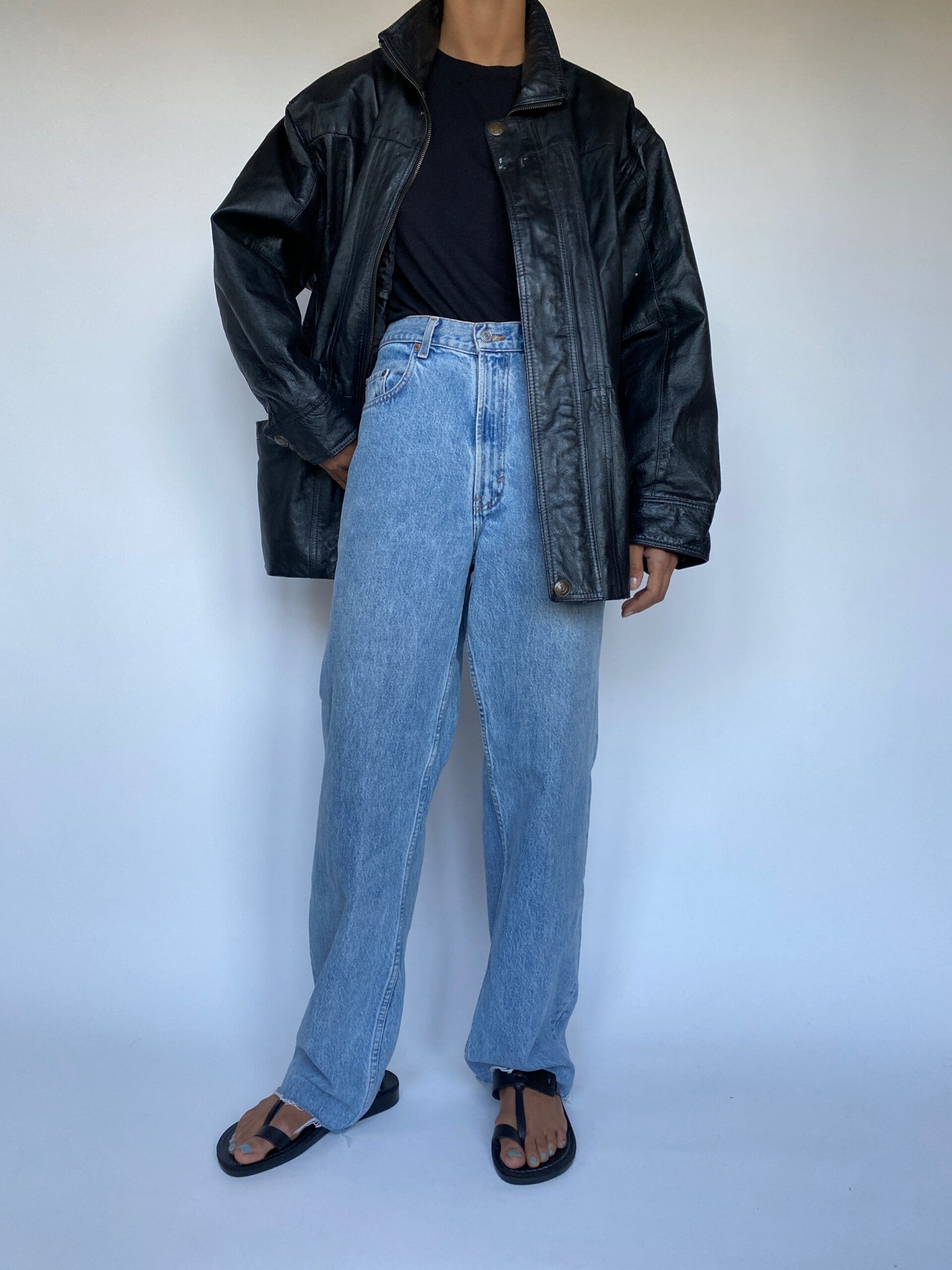 VINTAGE OVERSIZED BLACK LEATHER JACKET 3036