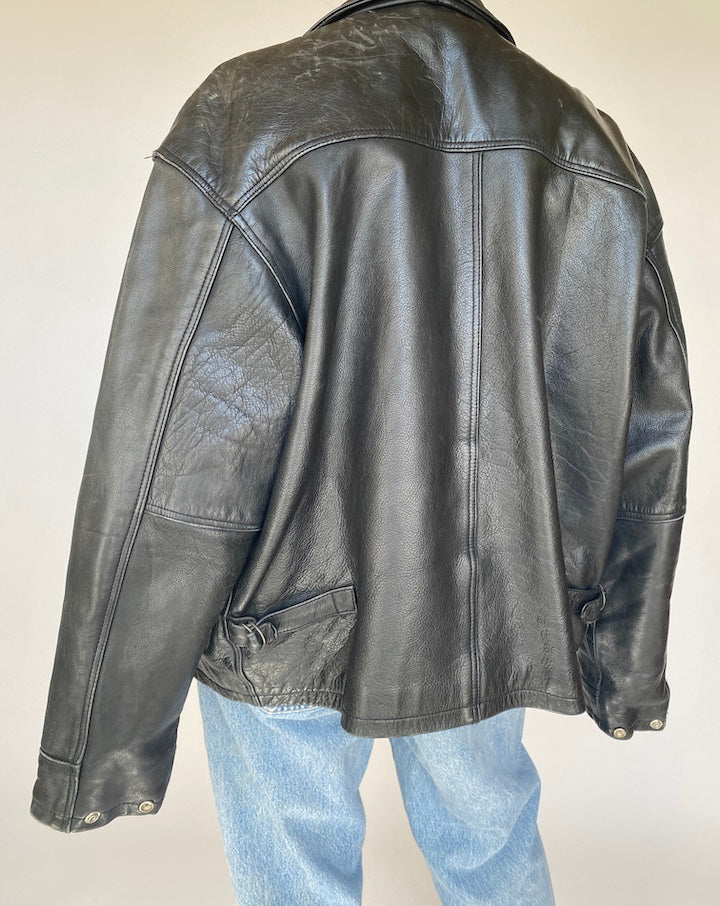 VINTAGE BLACK LEATHER JACKET 1103