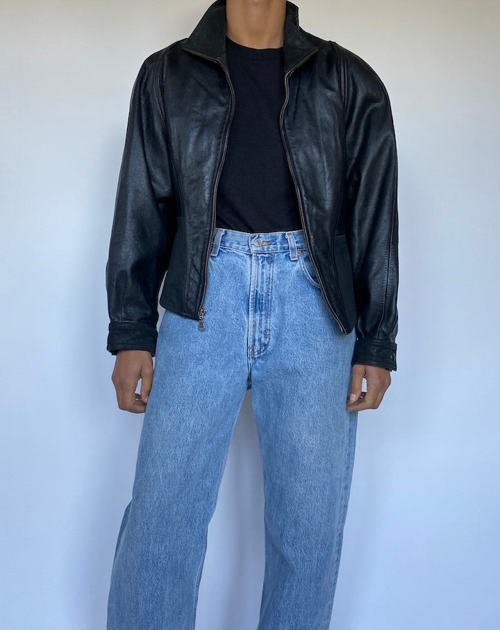 VINTAGE BLACK LEATHER JACKET 3048