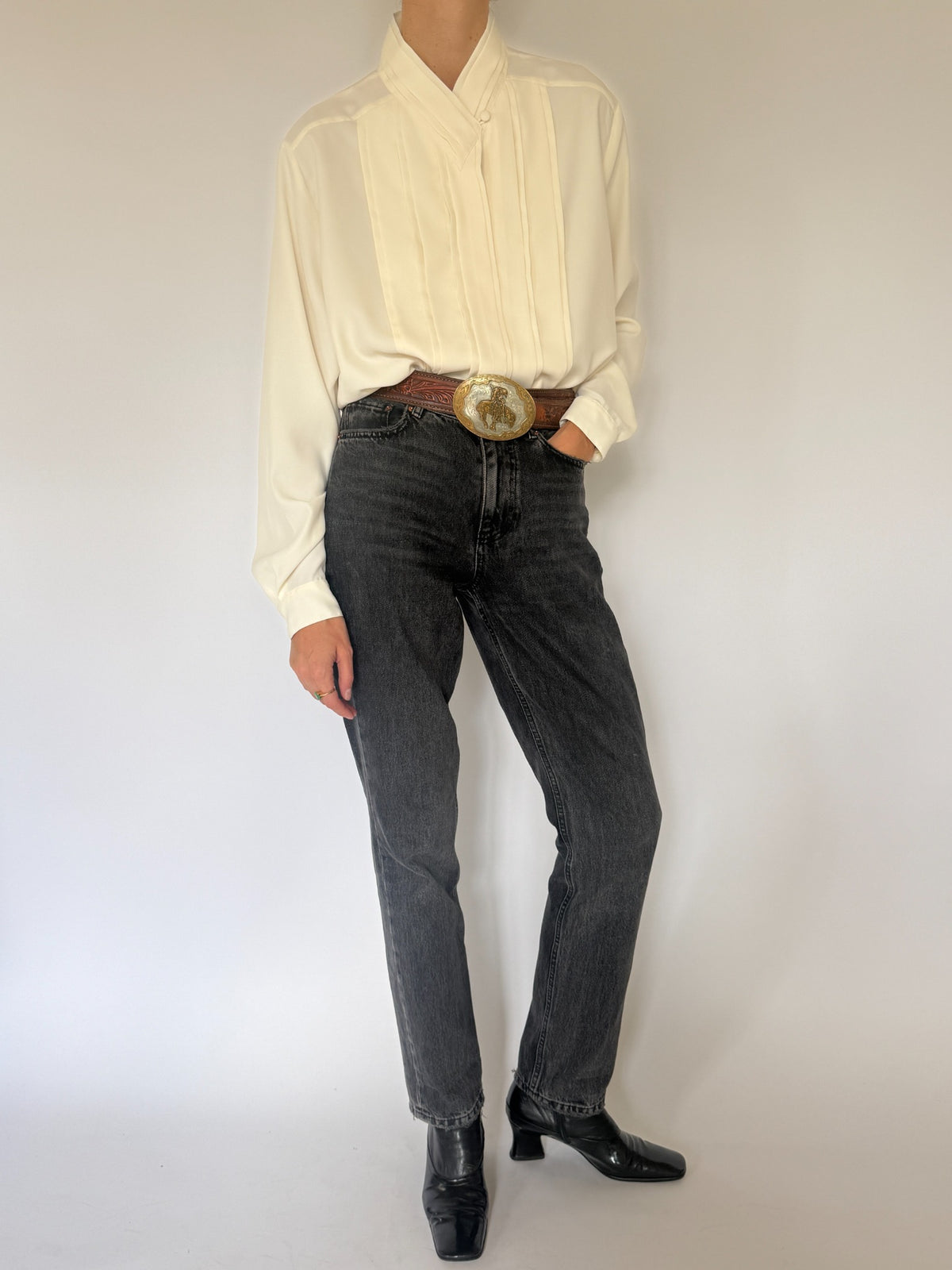 Vintage ivory pleated Christie & Jill blouse