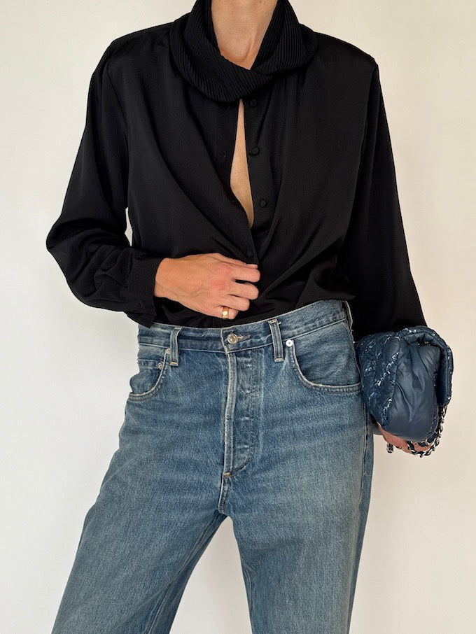 Vintage Black Long-Sleeve Blouse 5231