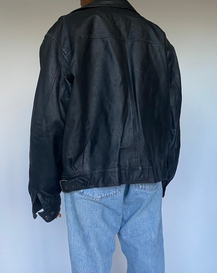 VINTAGE OVERSIZED BLACK LEATHER JACKET 3490