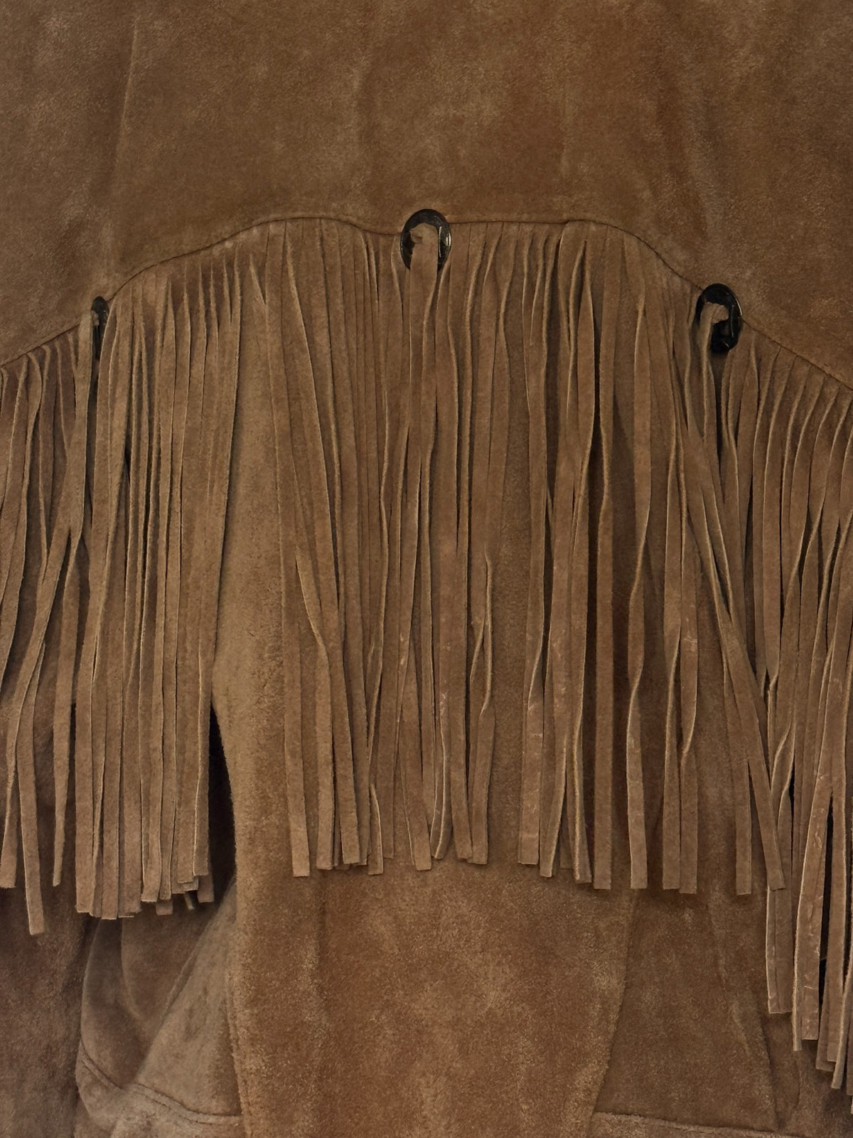 Vintage brown suede fringe jacket shoulder detail