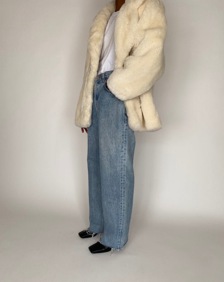 VINTAGE CREAM OVERSIZED FAUX FUR JACKET 2986