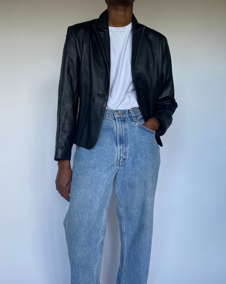 VINTAGE BLACK LEATHER JACKET 3500