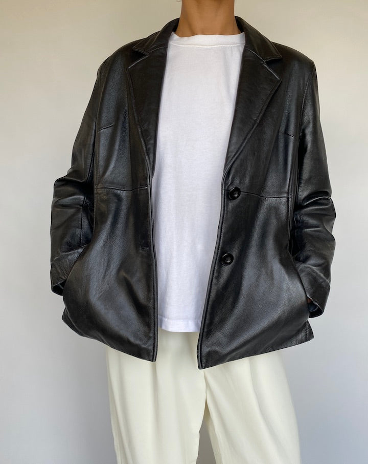 VINTAGE BLACK LEATHER JACKET 764
