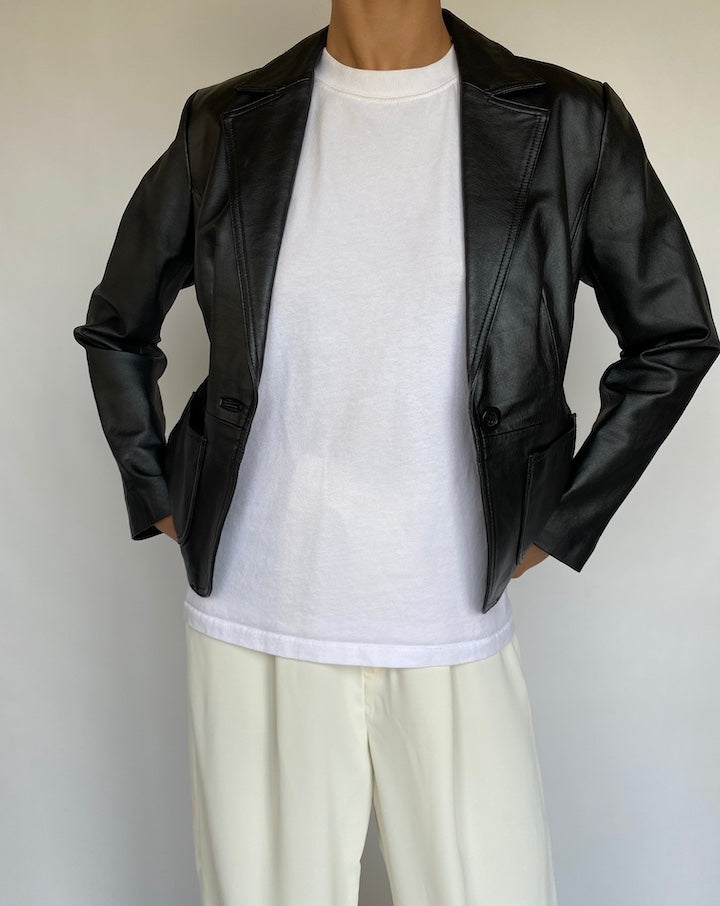 VINTAGE BLACK LEATHER JACKET 765
