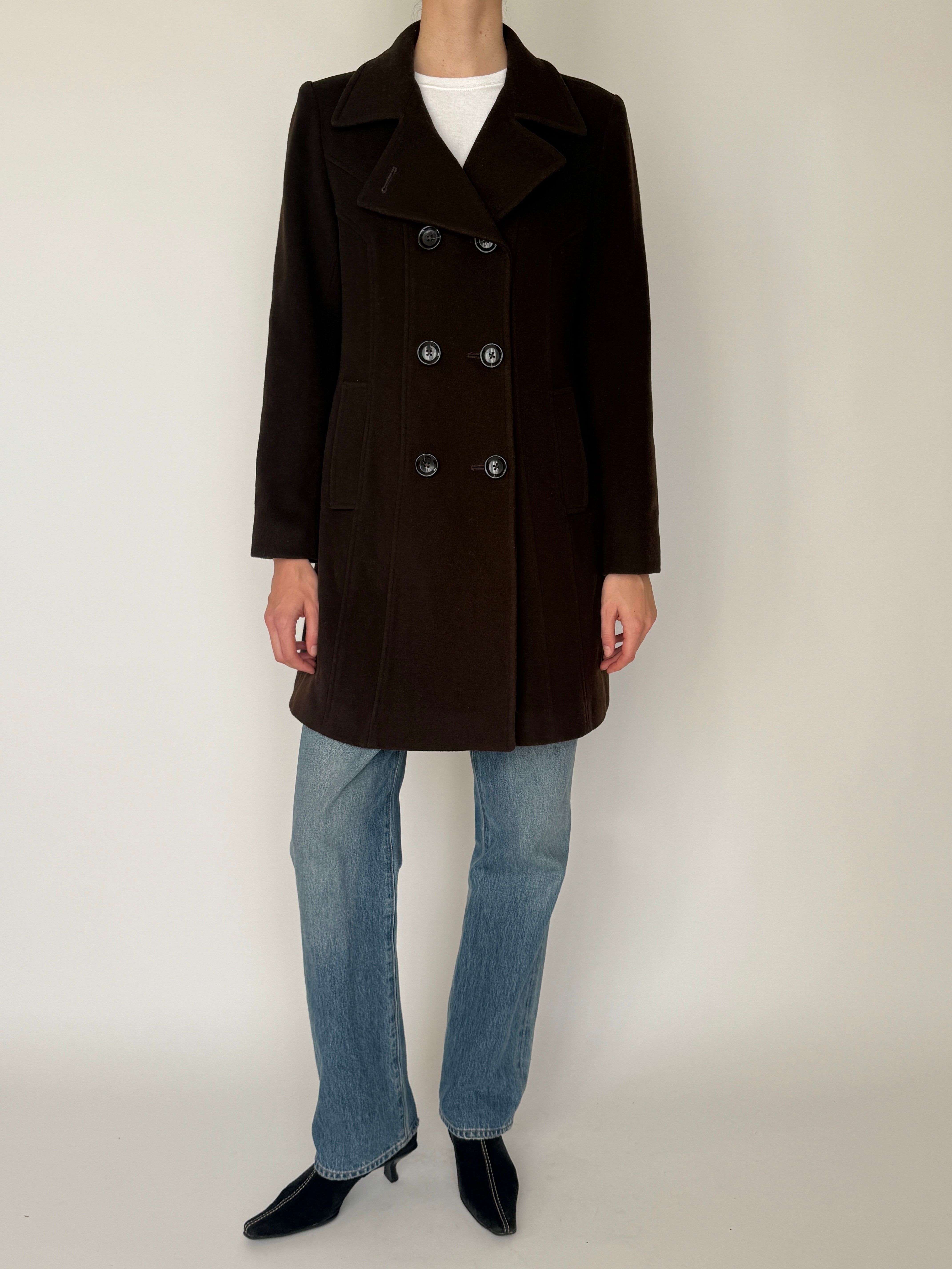 Vintage dark brown vintage wool coat button detail