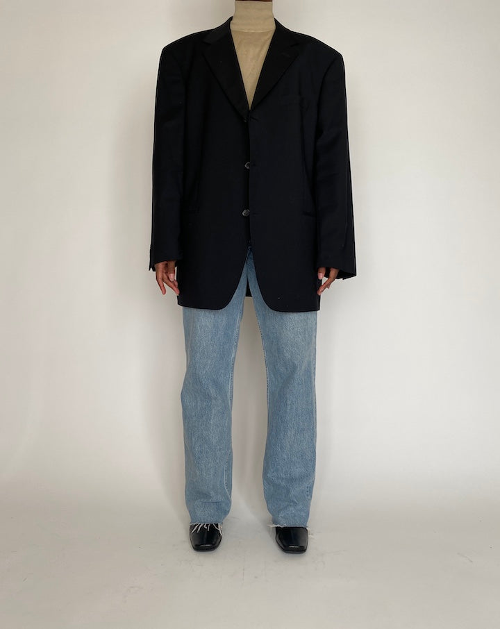 VINTAGE OVERSIZED BLACK HUGO BOSS BLAZER 4007