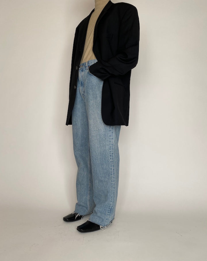 VINTAGE OVERSIZED BLACK HUGO BOSS BLAZER 4007