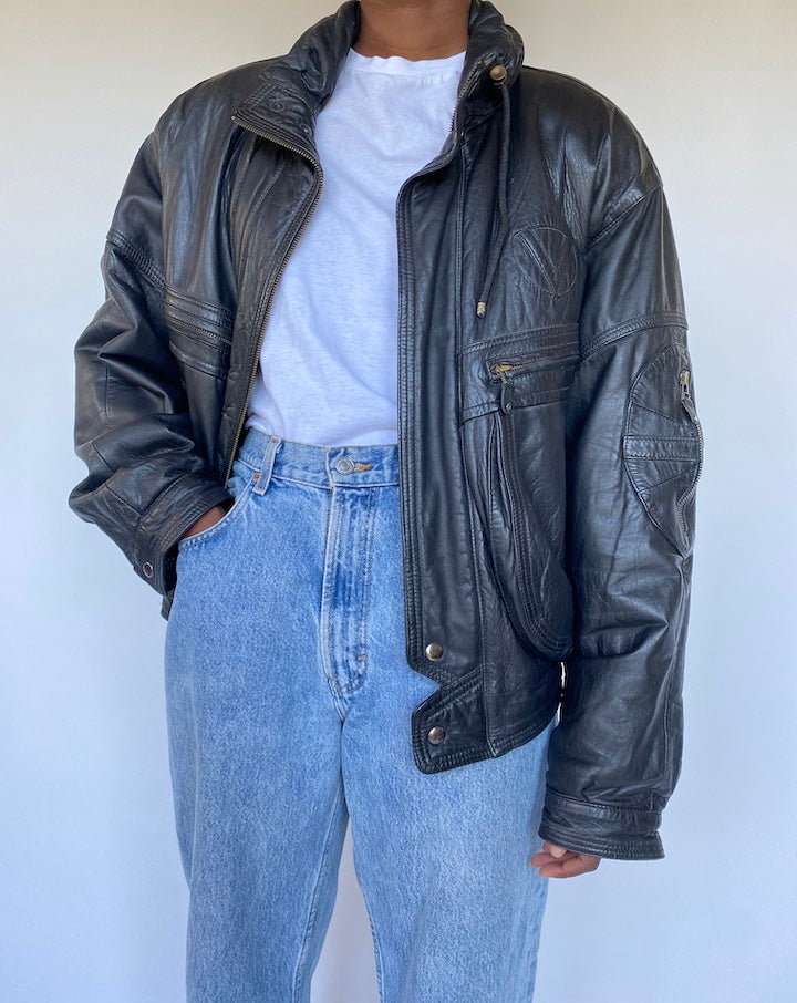 VINTAGE OVERSIZED BLACK LEATHER JACKET 1133