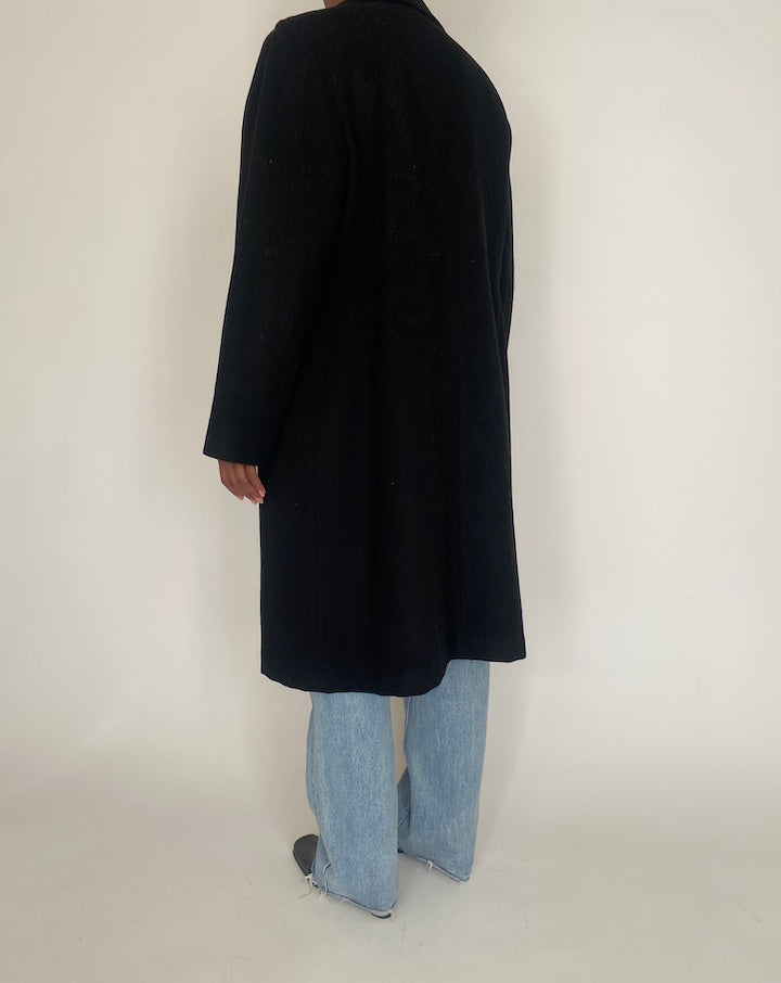 VINTAGE BLACK COAT 4013