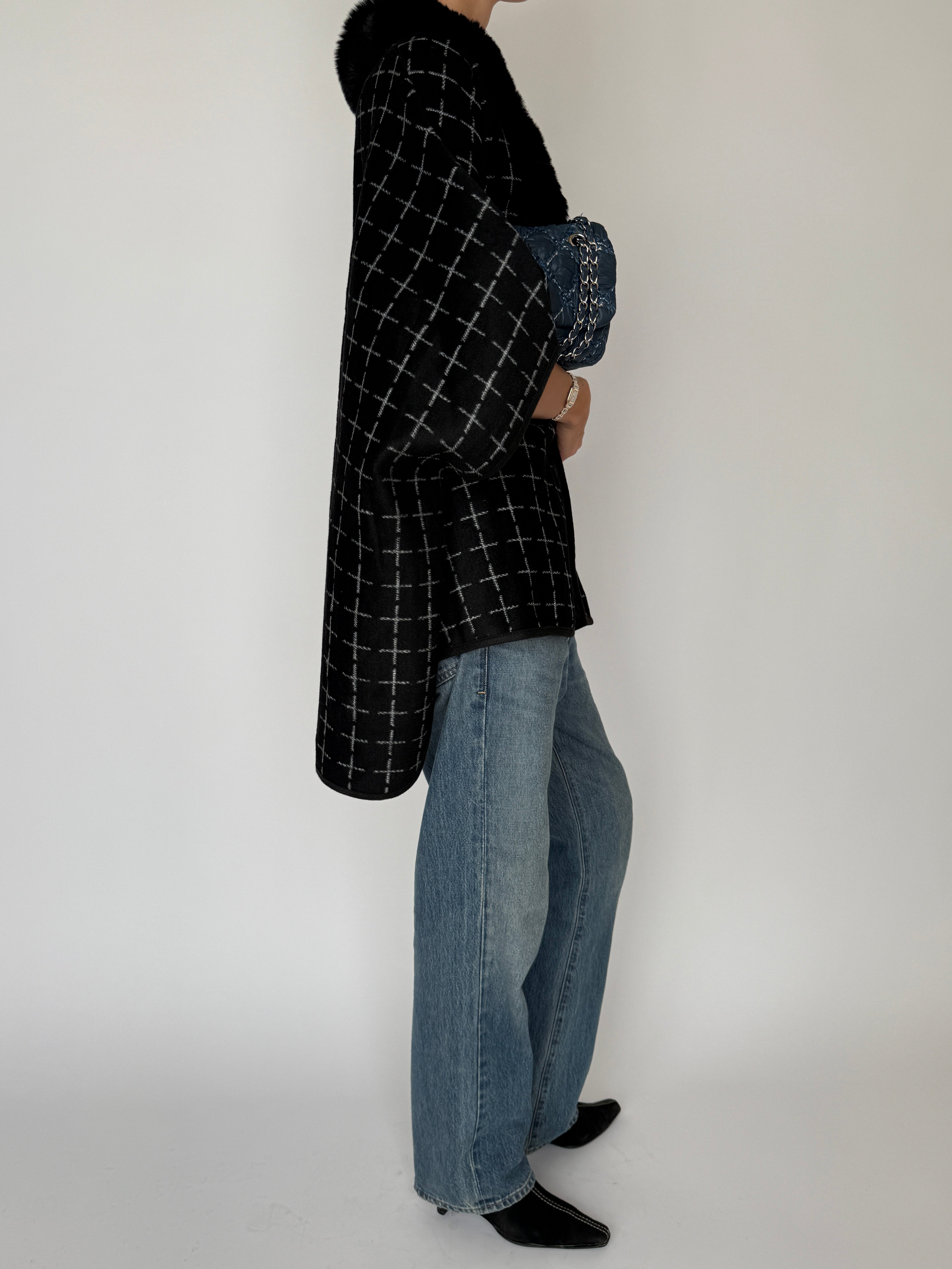 Vintage Faux-Fur Trim Cape Black 6463