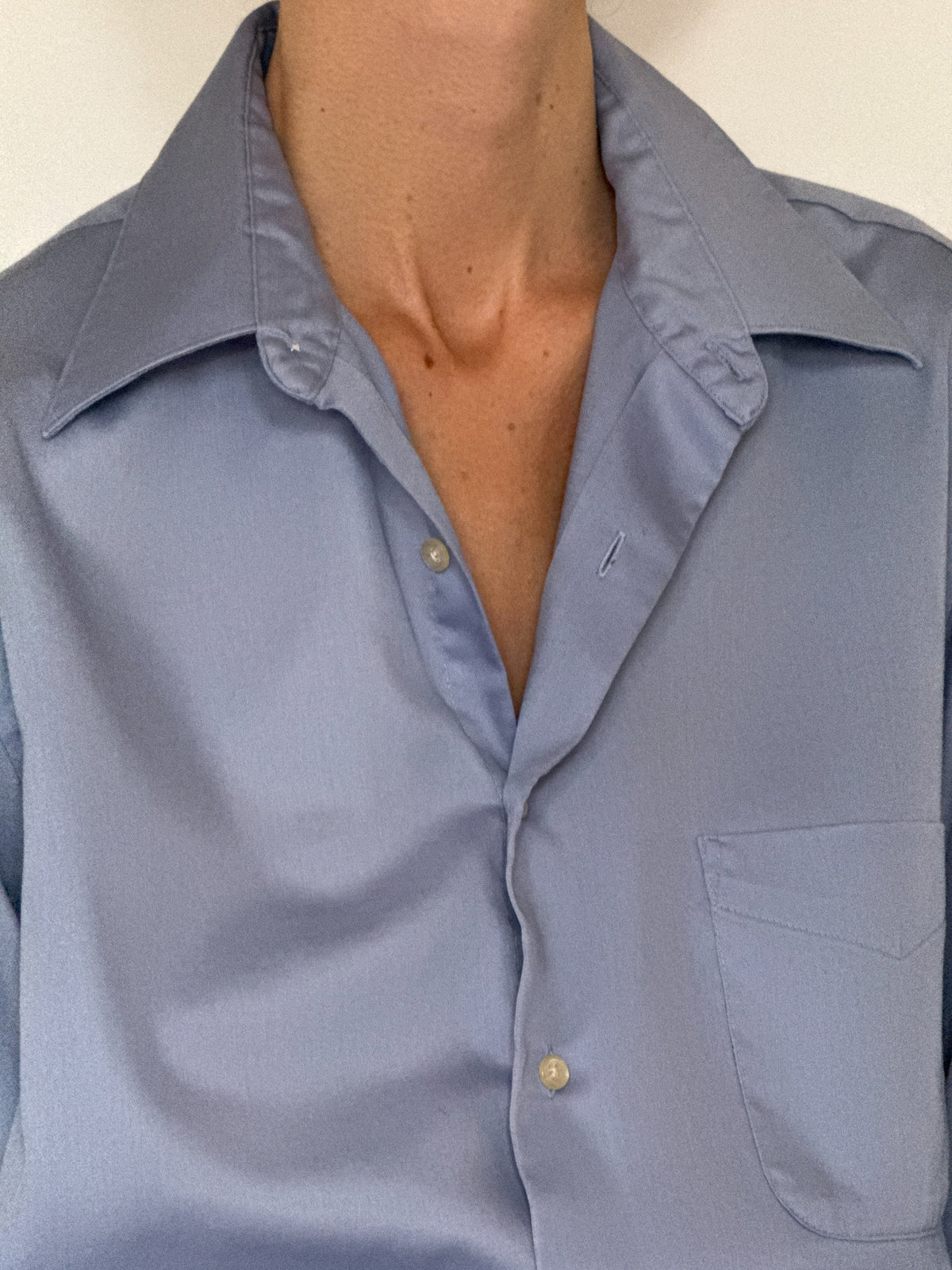 Vintage shirt blue side view