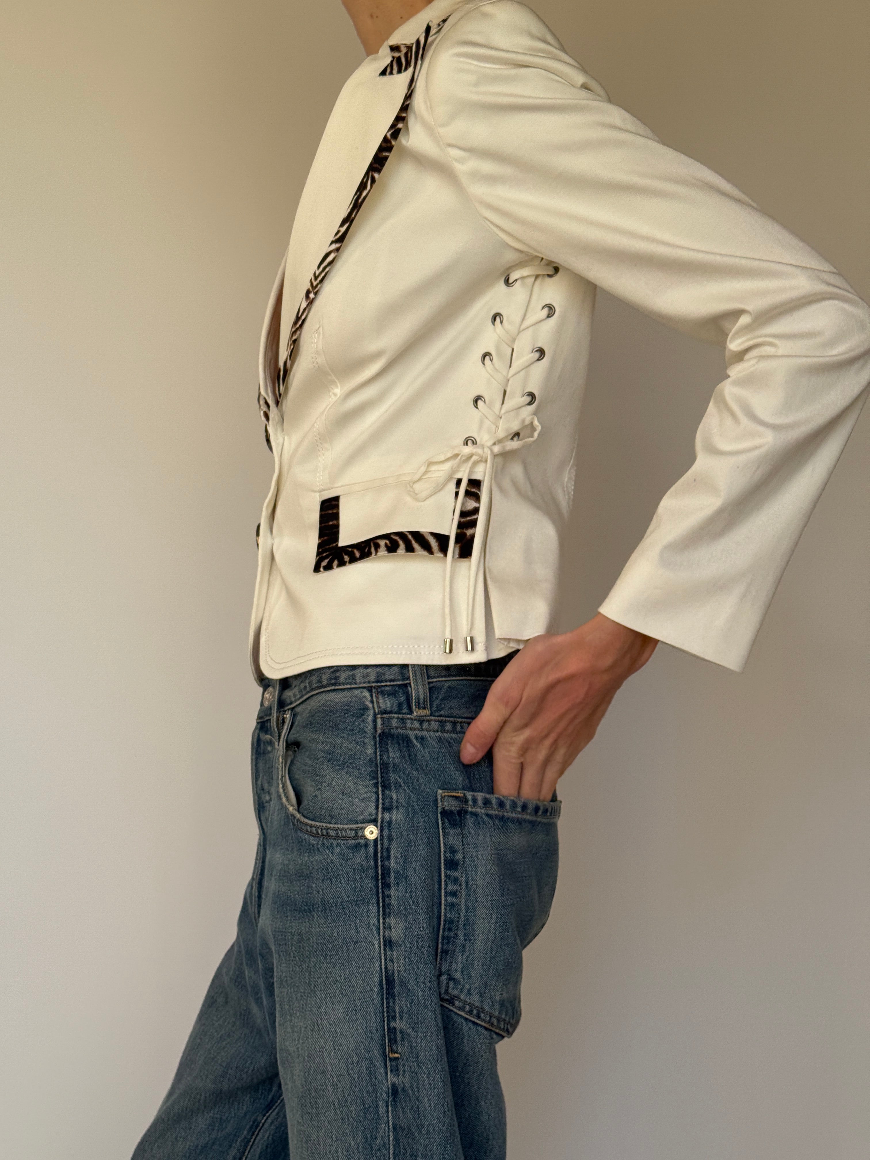 Vintage white blazer lace-up waist side detail