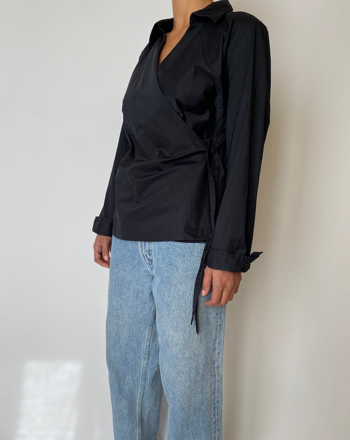 VINTAGE BLACK WRAPPED SHIRT 2570