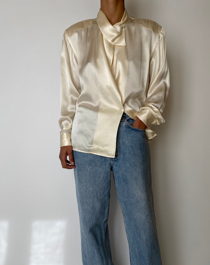 VINTAGE SILK BLOUSE IN CREAM 2572