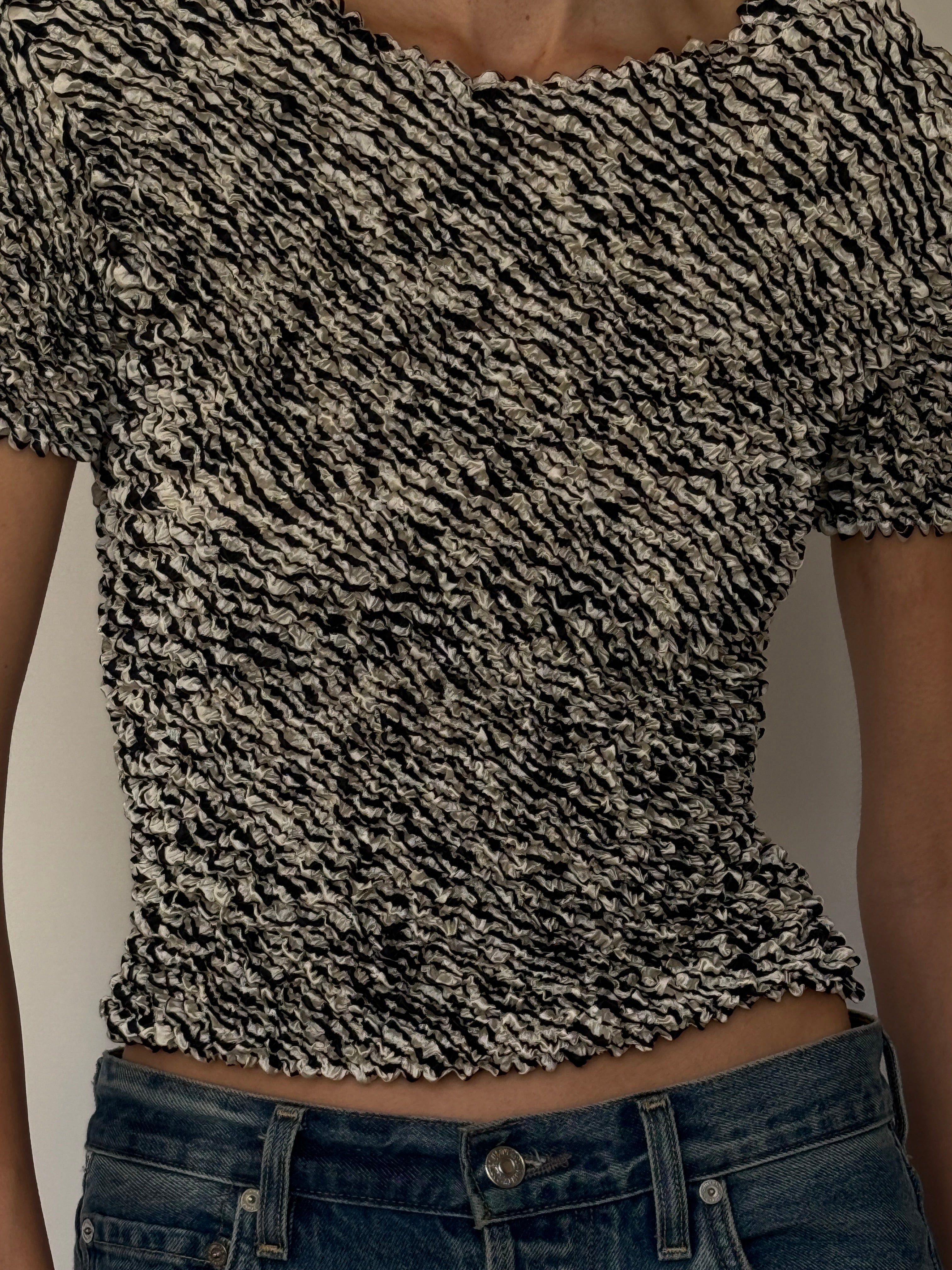 Vintage Textured Crinkle Knit Top Zebra 7010