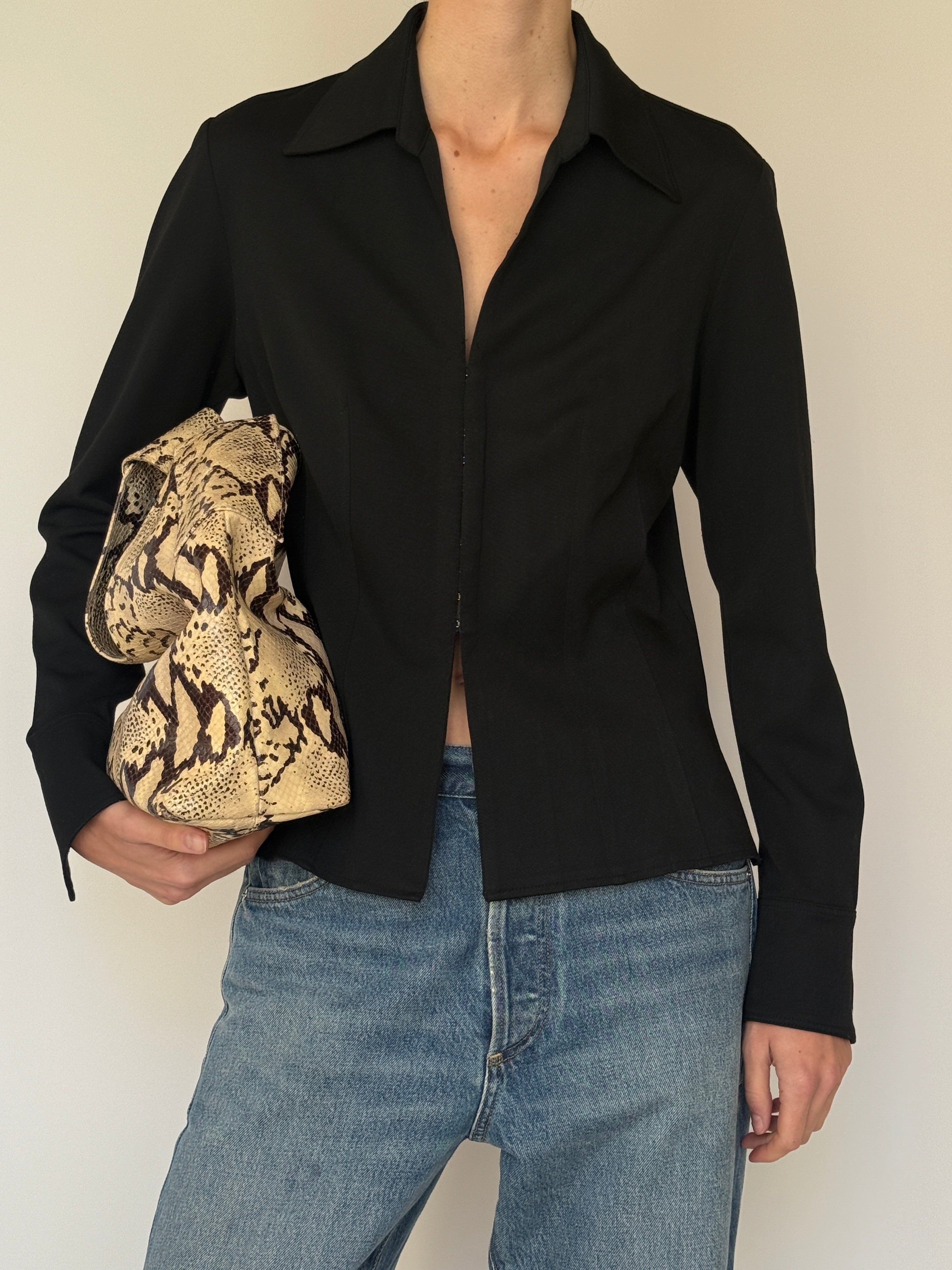 Vintage Fitted Button-Up Top Black 7011