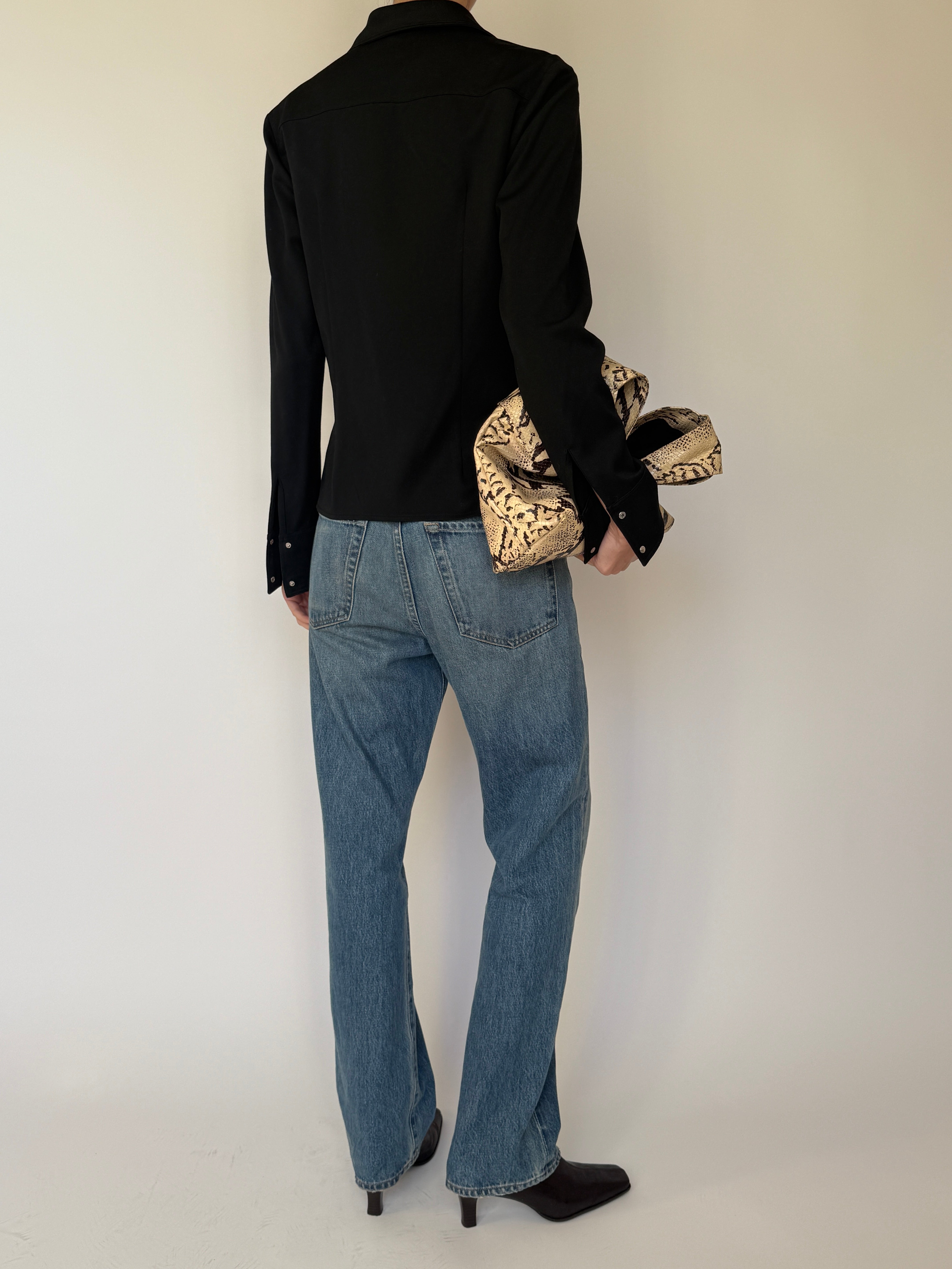 Vintage Fitted Button-Up Top Black 7011