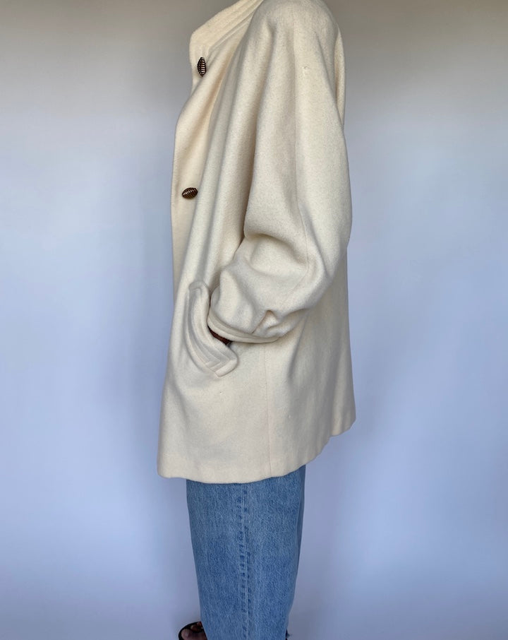 VINTAGE COAT IN CREAM 3529