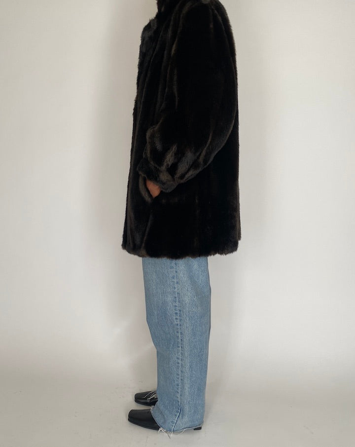 VINTAGE DARK BROWN FUR COAT 4040