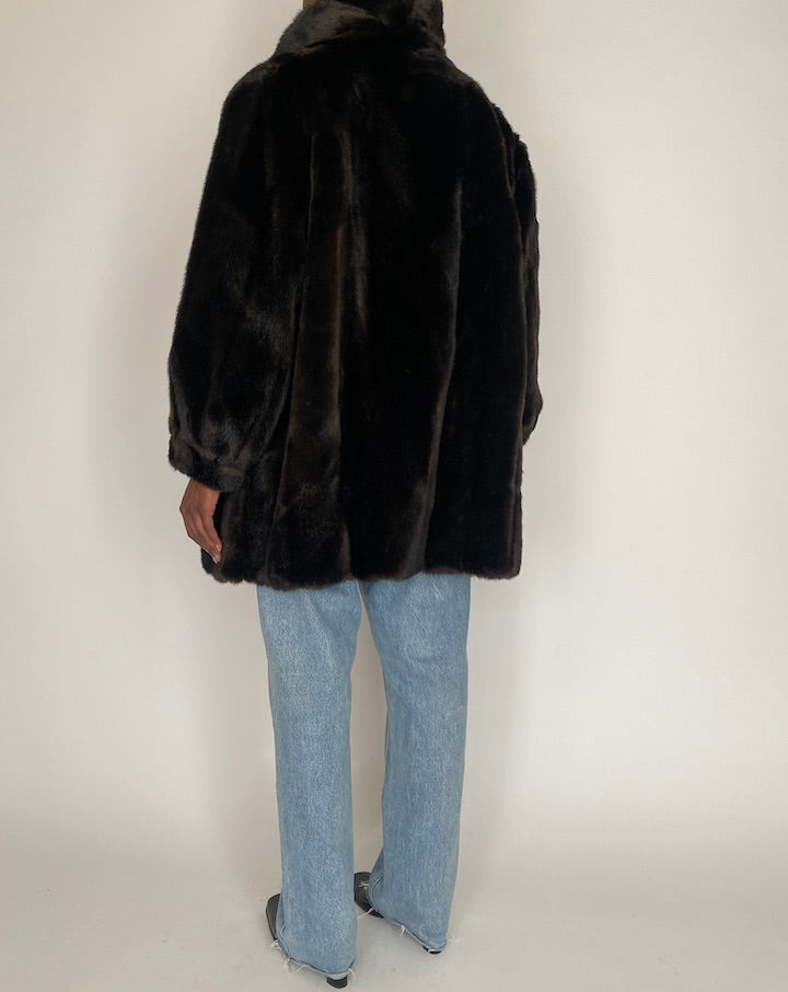 VINTAGE DARK BROWN FUR COAT 4040