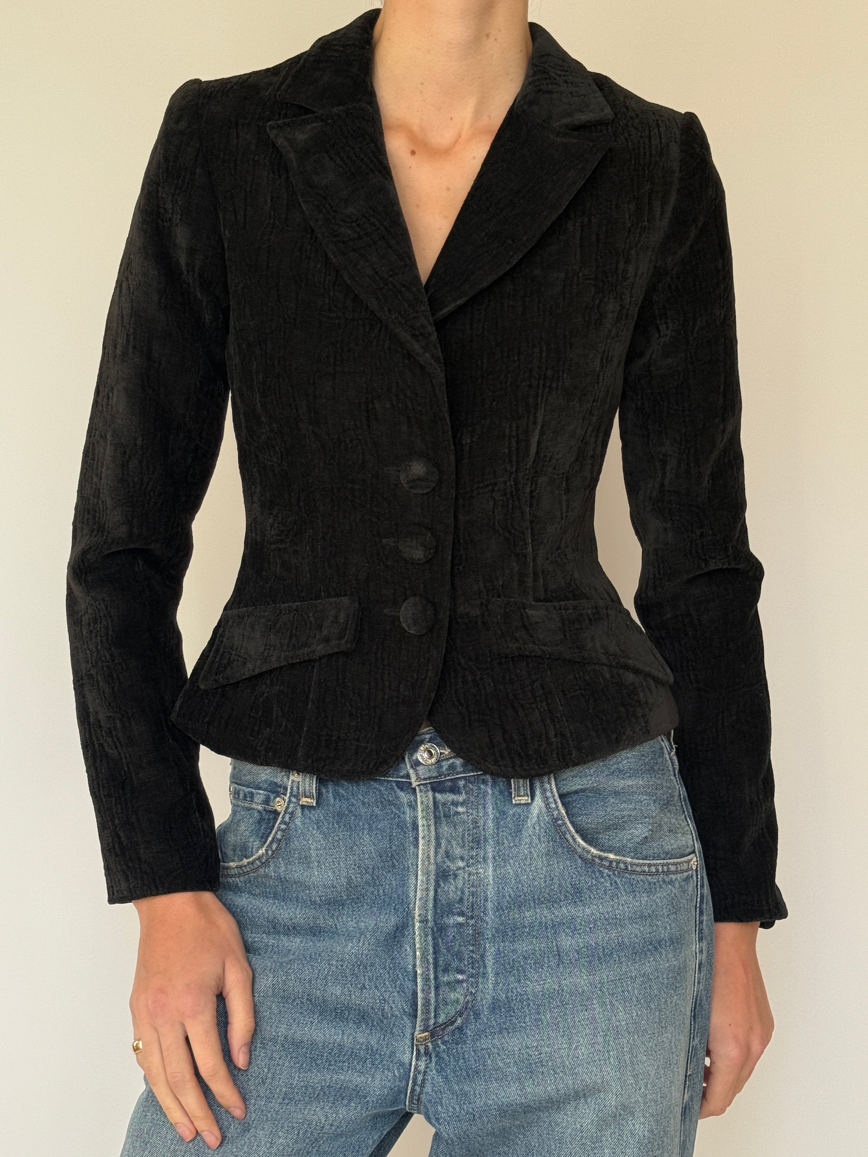 Vintage black velvet fitted blazer front view