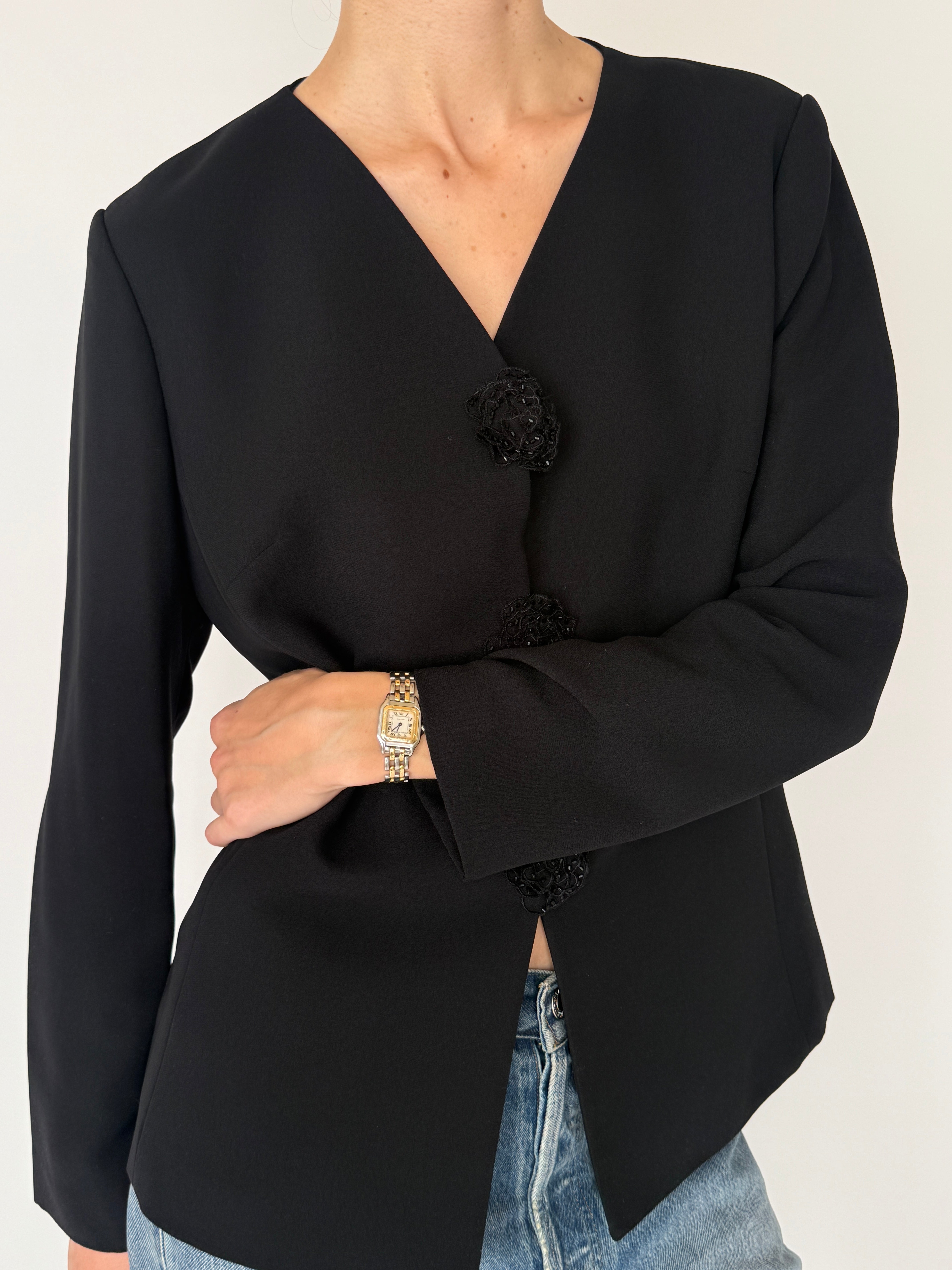Vintage black vintage blazer V-neckline detail