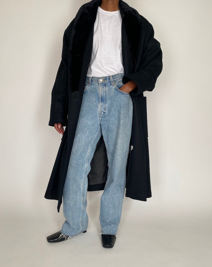 VINTAGE LONG BLACK COAT 4045
