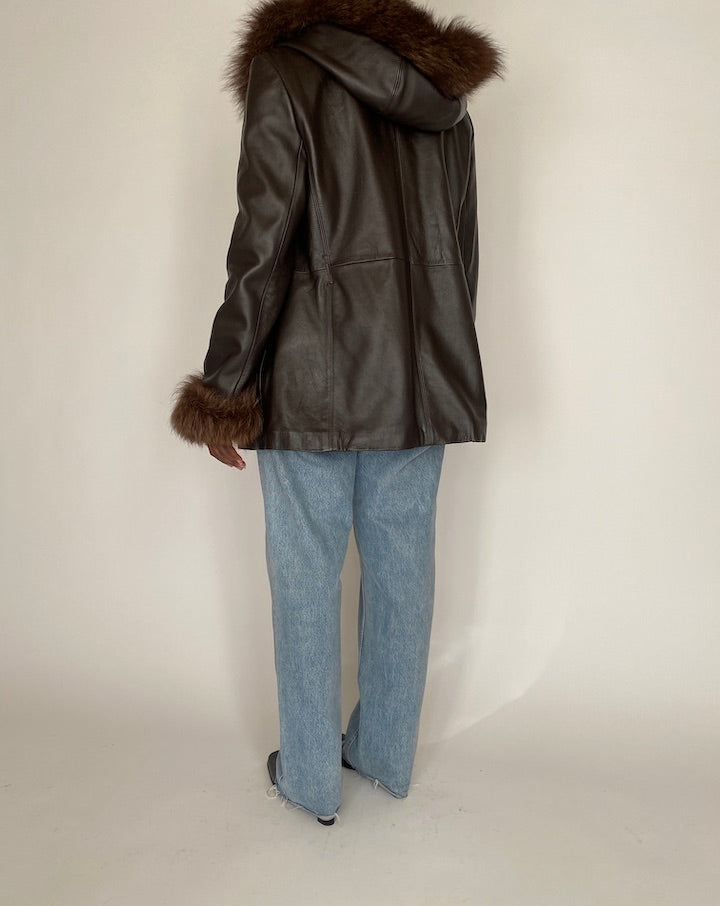 VINTAGE DARK BROWN LEATHER JACKET WITH FUR TRIM 4047