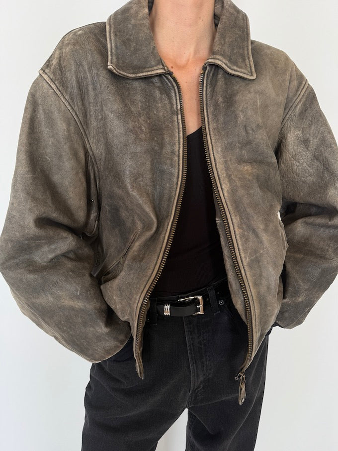 SVC, shopvintagecollection, vintagefashion, leatherjacket, vintageleatherjacket, oversized, susytainablefashion, fashiontrends