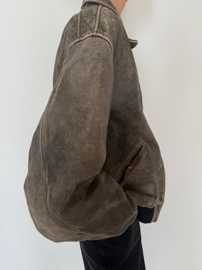SVC, shopvintagecollection, vintagefashion, leatherjacket, vintageleatherjacket, oversized, susytainablefashion, fashiontrends