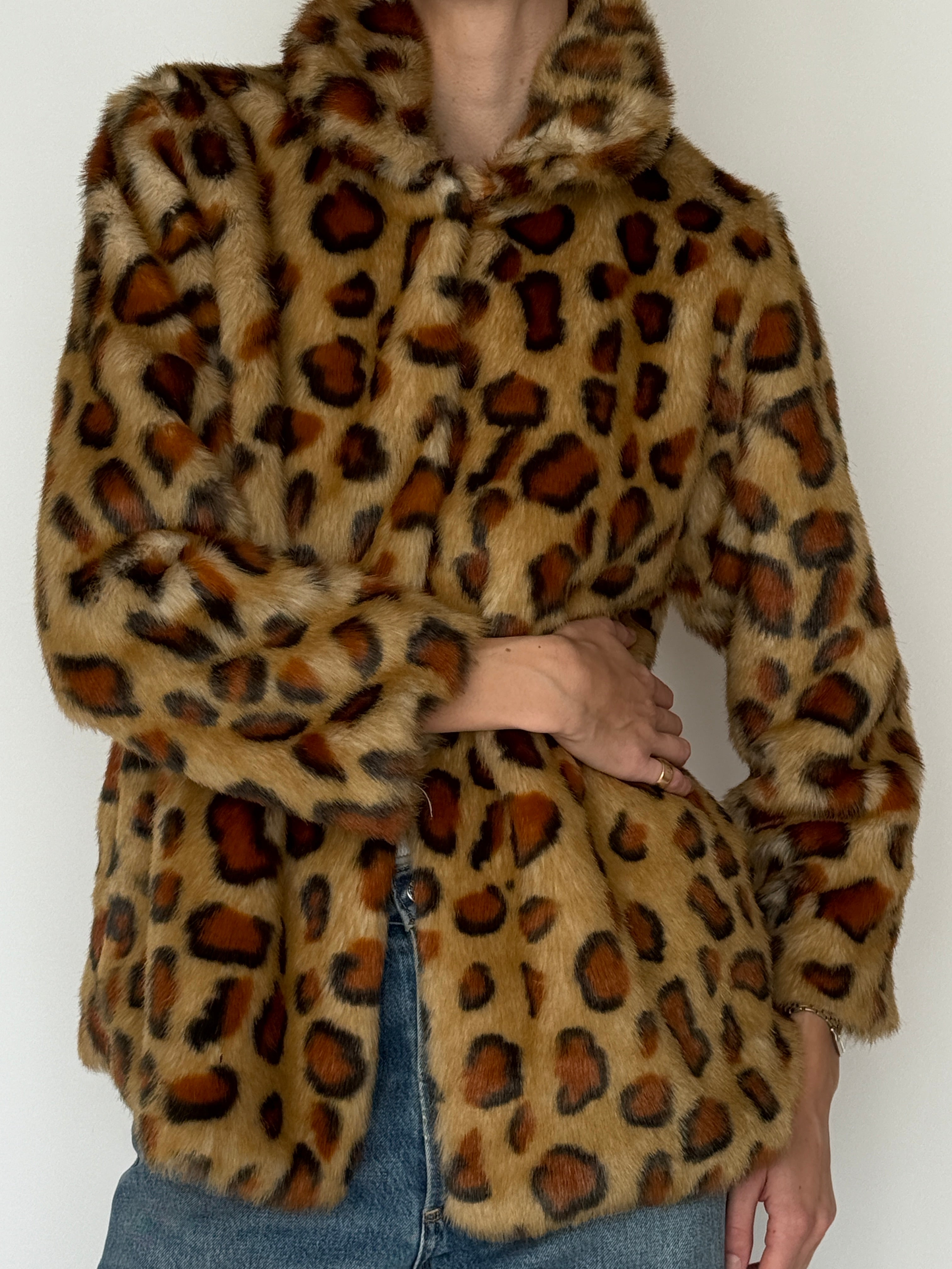 Vintage leopard faux fur jacket brown front view