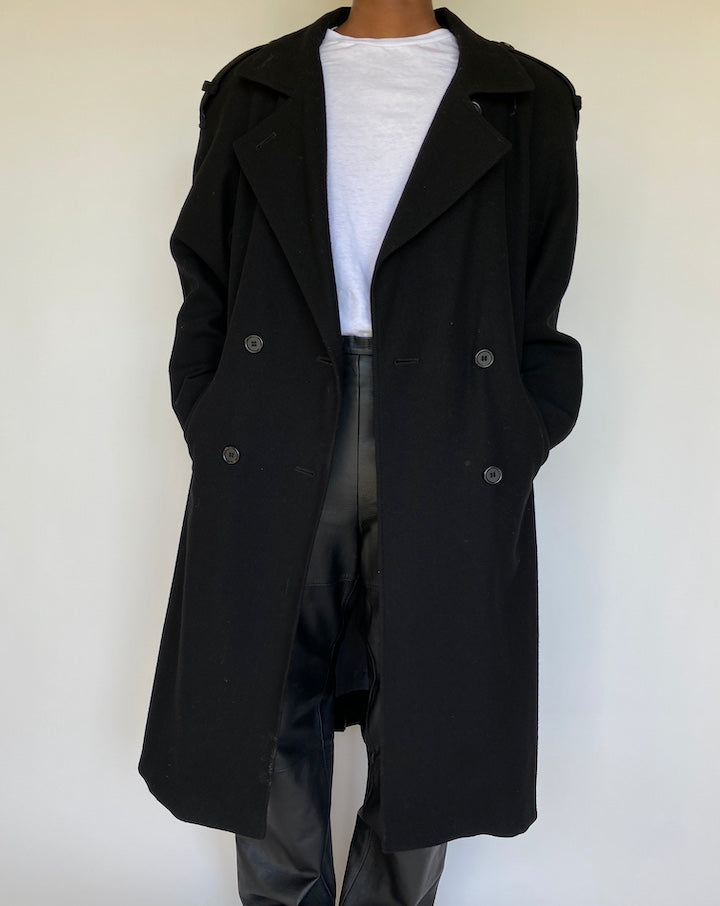 VINTAGE BLACK COAT 1169