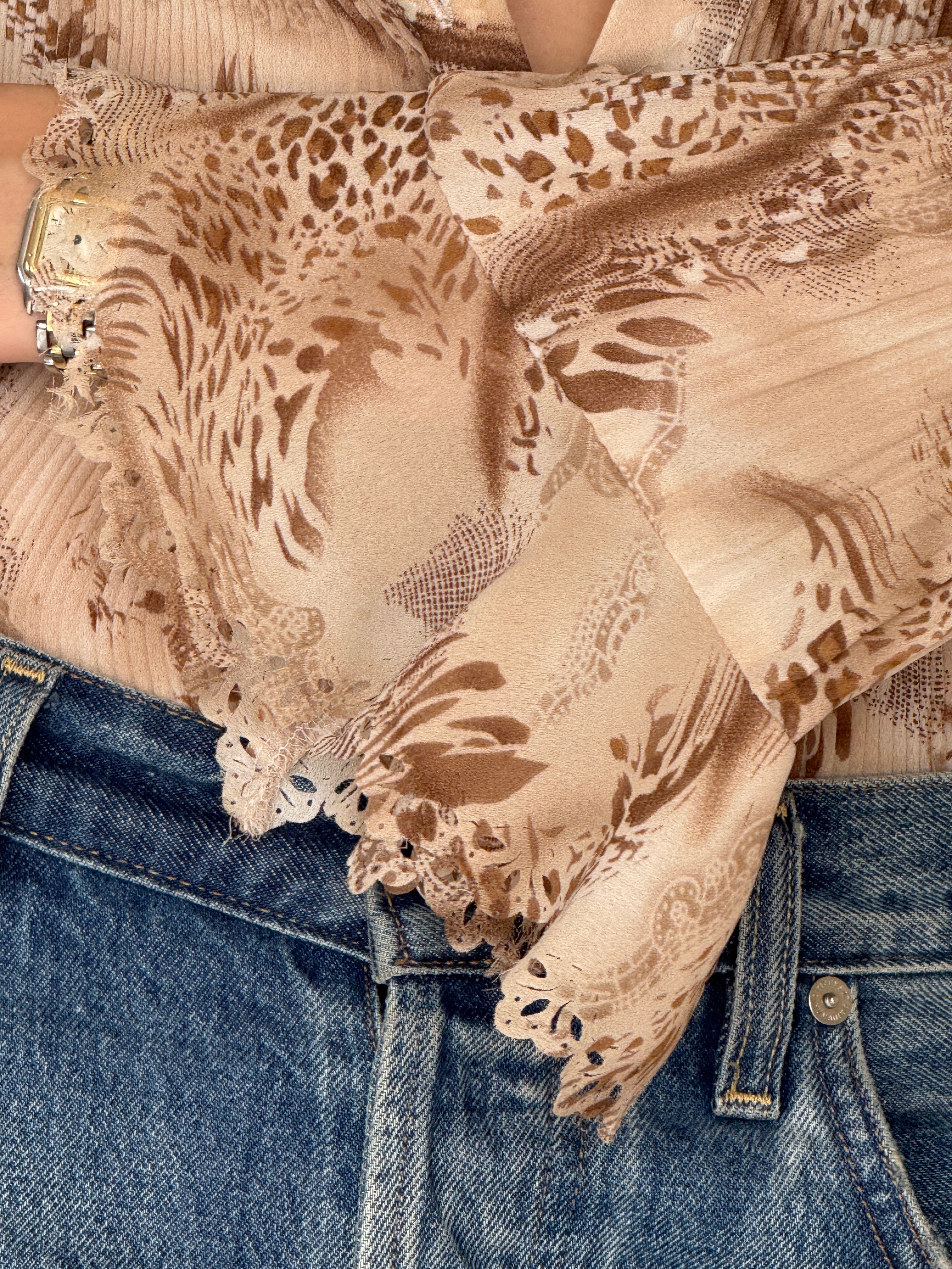Vintage sheer pleated blouse cuff lace detail