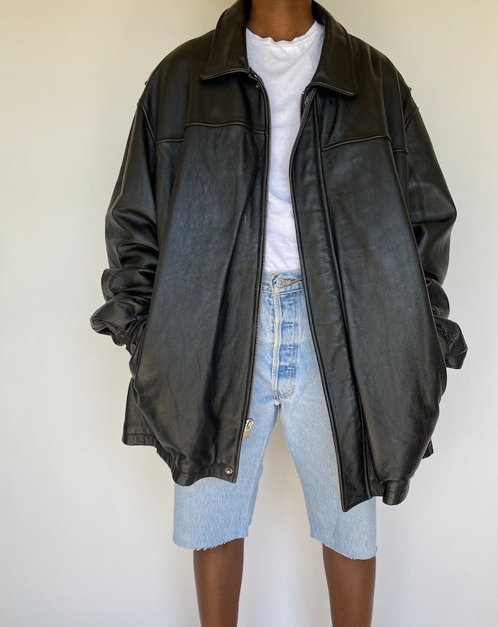 VINTAGE OVERSIZED BLACK LEATHER JACKET 1183