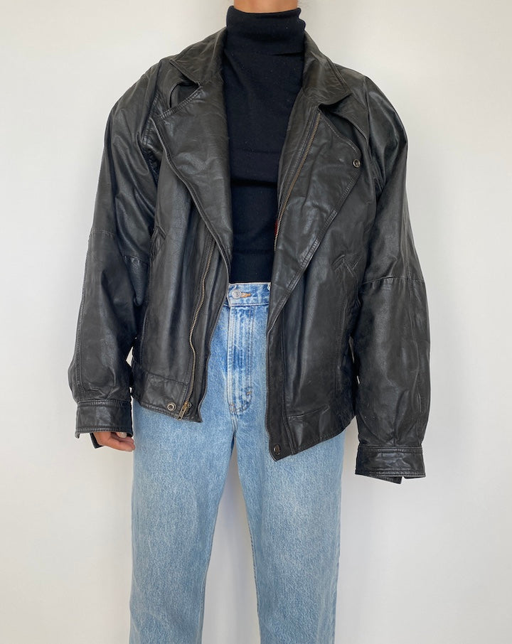 VINTAGE OVERSIZED BLACK LEATHER JACKET 1855