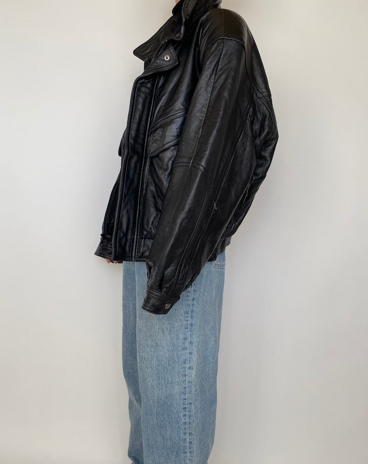 VINTAGE OVERSIZED BLACK LEATHER JACKET 1861